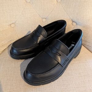 Leather Sperry Loafers 8.5 (Fits Like 9)